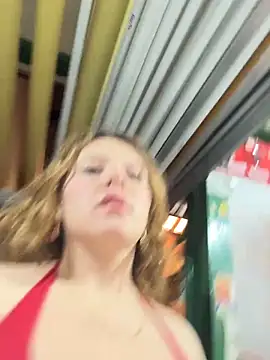 Snapshot of masmelorosa chatting on 09-28-25, 03:50 masmelorosa online show from 09-28-25, 03:50