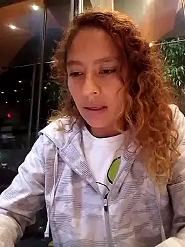 Zoedaniels online show from 03-02-25, 03:56