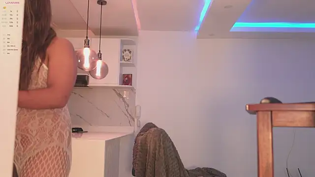 cinnamon crisss online show from 06-12-26, 11:35