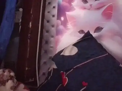 Snapshot of AKANSHA_7 chatting on 11-17-25, 10:10 AKANSHA 7 online show from 11-17-25, 10:10