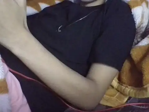 Snapshot of AKANSHA_7 chatting on 11-18-25, 07:40 AKANSHA 7 online show from 11-18-25, 07:40