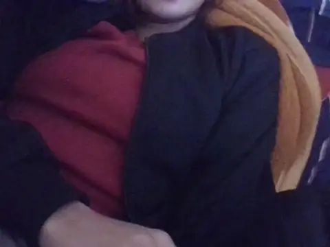 Snapshot of AKANSHA_7 chatting on 11-25-25, 07:41 AKANSHA 7 online show from 11-25-25, 07:41