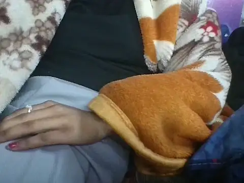 Snapshot of AKANSHA_7 chatting on 12-18-25, 02:23 AKANSHA 7 online show from 12-18-25, 02:23