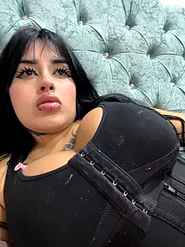 Snapshot of Girl_milk7 chatting on 09-27-25, 05:56 Girl milk7 online show from 09-27-25, 05:56