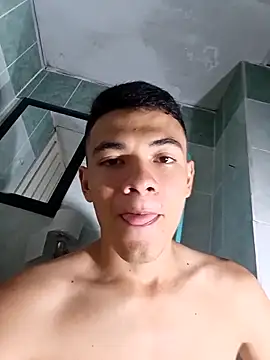 Snapshot of andresiito203 chatting on 02-28-25, 06:10 andresiito203 online show from 02-28-25, 06:10