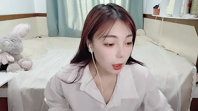 Snapshot of Song_99 chatting on 02-13-25, 05:26 Song 99 online show from 02-13-25, 05:26