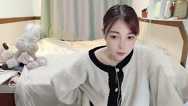 Snapshot of Song_99 chatting on 02-14-25, 06:08 Song 99 online show from 02-14-25, 06:08