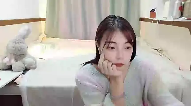 Snapshot of Song_99 chatting on 02-16-25, 03:16 Song 99 online show from 02-16-25, 03:16