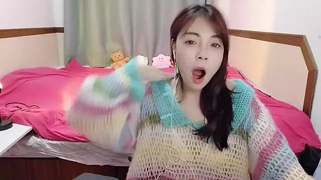 Snapshot of Song_99 chatting on 02-23-25, 05:07 Song 99 online show from 02-23-25, 05:07