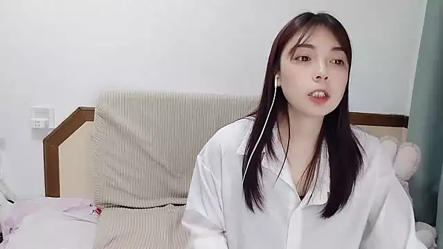 Snapshot of Song_99 chatting on 02-25-25, 05:47 Song 99 online show from 02-25-25, 05:47