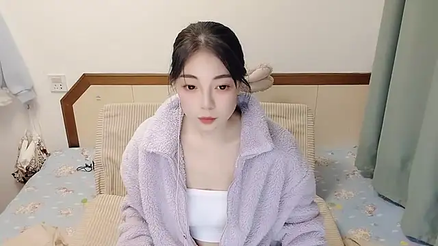 Snapshot of Song_99 chatting on 03-17-25, 06:00 Song 99 online show from 03-17-25, 06:00