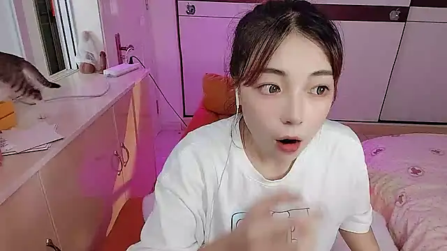 Snapshot of Song_99 chatting on 09-26-25, 04:27 Song 99 online show from 09-26-25, 04:27