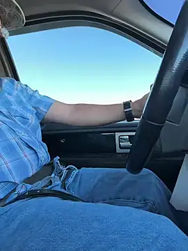 luiriv04 online show from 10-06-25, 09:56