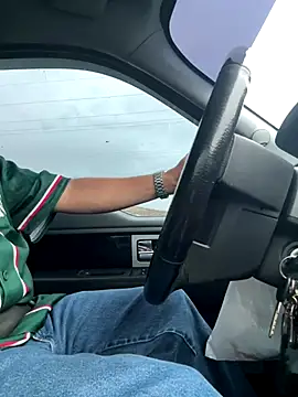 luiriv04 online show from 10-11-25, 12:21