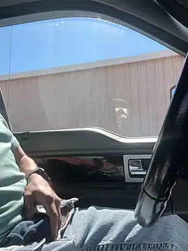 luiriv04 online show from 10-20-25, 06:19