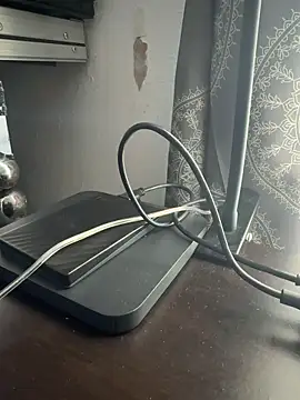 luiriv04 online show from 10-25-25, 09:09