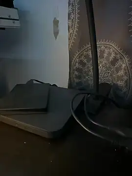 luiriv04 online show from 12-19-25, 07:26