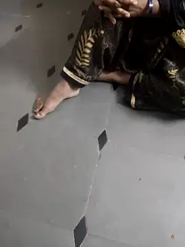 laxmitelugu78 online show from 01-24-25, 08:32