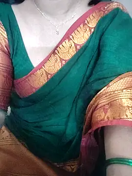 laxmitelugu78 online show from 09-27-25, 06:46