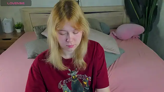 Snapshot of Amy_Kimberlly chatting on 09-13-25, 11:59 Amy Kimberlly online show from 09-13-25, 11:59