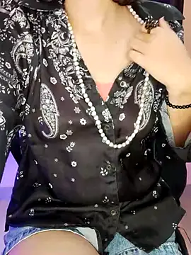 Snapshot of Aapsara_ chatting on 01-31-25, 05:10 Aapsara online show from 01-31-25, 05:10