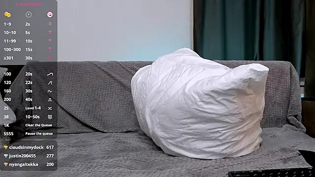 Shiny Jennifer online show from 01-26-25, 10:46