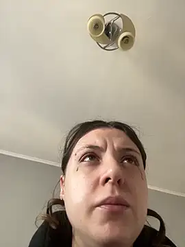 bunnythetailor online show from 02-25-25, 08:14