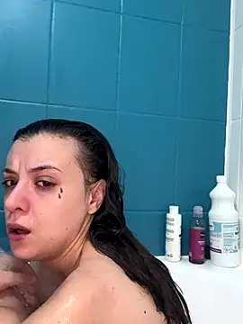 bunnythetailor online show from 09-21-25, 02:19