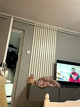 bunnythetailor online show from 10-09-25, 09:24