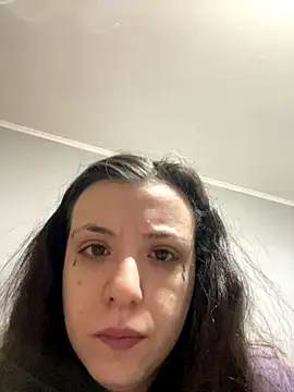 bunnythetailor online show from 12-18-25, 04:46