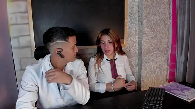 Nikki and Mayk online show from 03-11-25, 03:05