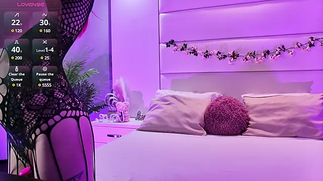 AylaPearl online show from 02-18-25, 04:26