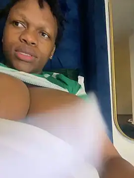 Boneca25 online show from 02-18-25, 08:47