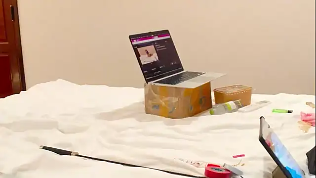 Snapshot of Cucked_Sissy_Bitch chatting on 09-10-25, 05:46 Cucked Sissy Bitch online show from 09-10-25, 05:46