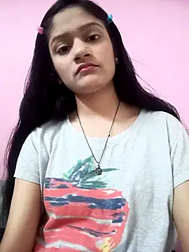 Snapshot of Tanu-00 chatting on 10-08-25, 04:15 Tanu-00 online show from 10-08-25, 04:15