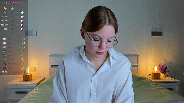 ElvinaBestwick online show from 03-07-25, 03:18