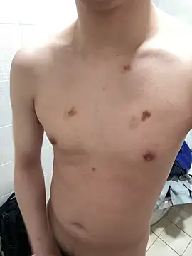 Snapshot of Phil_6677 chatting on 02-25-25, 08:58 Phil 6677 online show from 02-25-25, 08:58