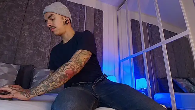 kaletattoo online show from 04-26-26, 11:41