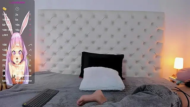 Snapshot of esmeralda06 chatting on 02-04-25, 06:49 esmeralda06 online show from 02-04-25, 06:49