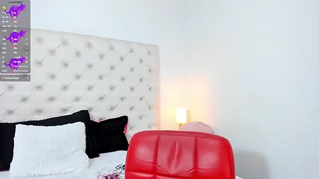 Snapshot of esmeralda06 chatting on 03-22-25, 08:04 esmeralda06 online show from 03-22-25, 08:04