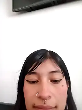 Snapshot of esmeralda06 chatting on 09-12-25, 03:34 esmeralda06 online show from 09-12-25, 03:34