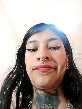 Snapshot of esmeralda06 chatting on 09-24-25, 03:37 esmeralda06 online show from 09-24-25, 03:37