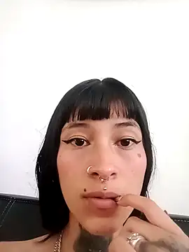 Snapshot of esmeralda06 chatting on 10-01-25, 03:40 esmeralda06 online show from 10-01-25, 03:40