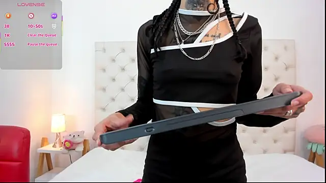 Snapshot of esmeralda06 chatting on 11-20-25, 03:23 esmeralda06 online show from 11-20-25, 03:23