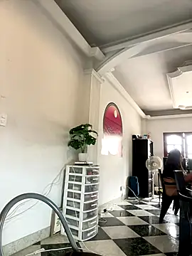 Snapshot of HeatherCobs chatting on 10-05-25, 05:33 HeatherCobs online show from 10-05-25, 05:33