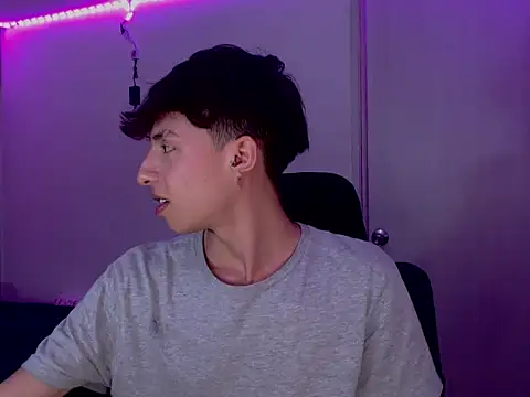 Juanmres online show from 02-05-26, 01:32