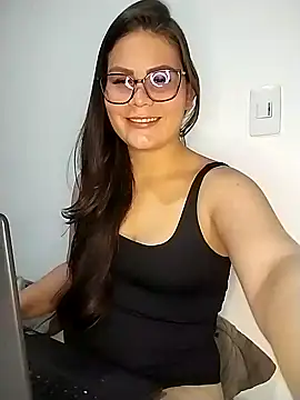 Snapshot of Vale_Saenzz chatting on 01-27-25, 12:01 Vale Saenzz online show from 01-27-25, 12:01