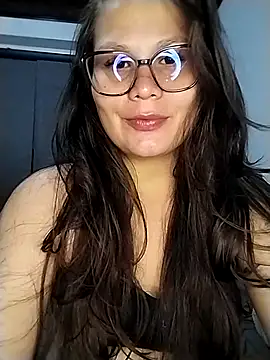 Snapshot of Vale_Saenzz chatting on 02-10-25, 12:41 Vale Saenzz online show from 02-10-25, 12:41