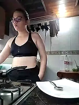 Snapshot of Vale_Saenzz chatting on 02-26-25, 01:11 Vale Saenzz online show from 02-26-25, 01:11