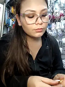 Snapshot of Vale_Saenzz chatting on 10-01-25, 12:49 Vale Saenzz online show from 10-01-25, 12:49